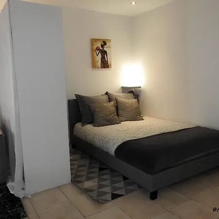 Apartment Studio Cocooning Centre Historique Frejus